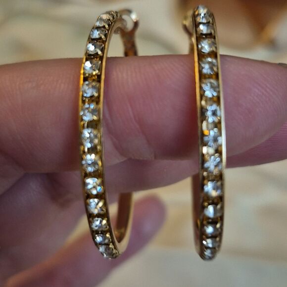 💲6️⃣ Bundled ✔️Elegant Gold Hoop Earrings - Picture 4 of 5